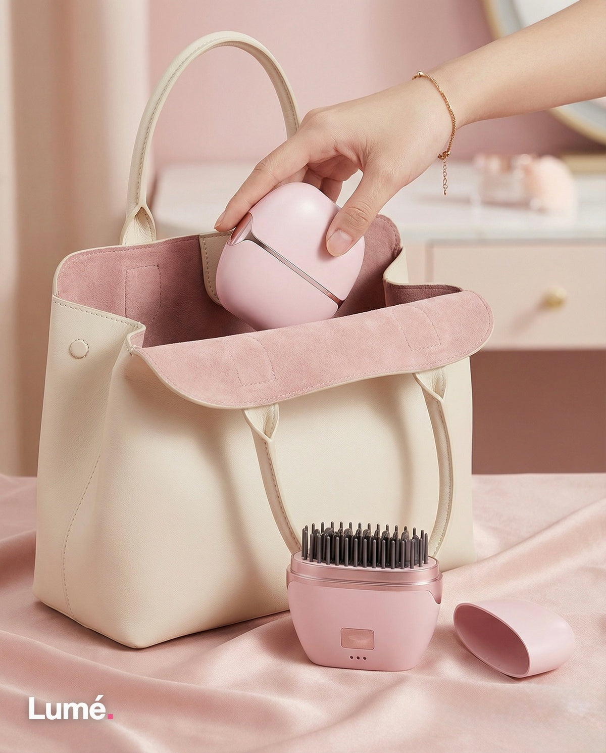 Passt in die Handtasche